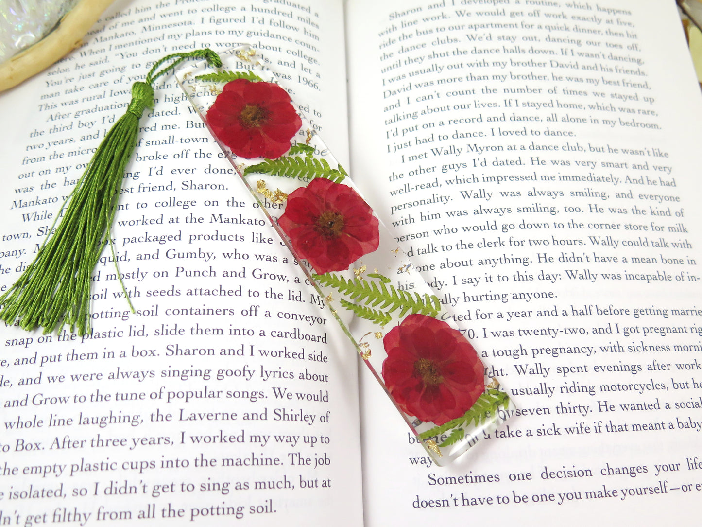 Dried flowers resin bookmark with tassel - Pressed flowers page marker