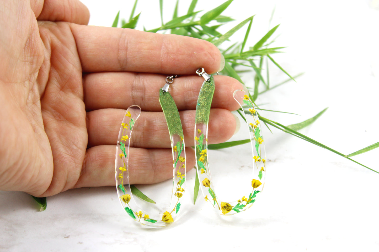 Statement Earrings with Dried flowers