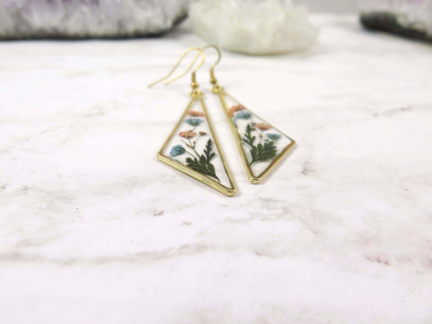 Dried flowers resin gold earrings