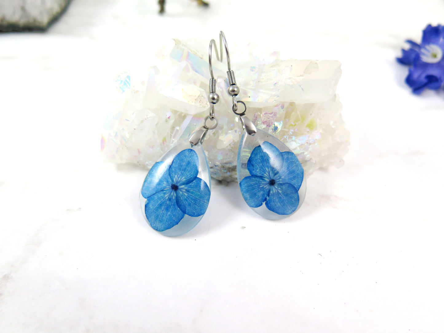 Hydrangea flower and cornflower petals blue natural earrings