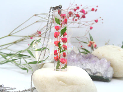 Elegant Necklace with real flowers - Pink Baby's breath