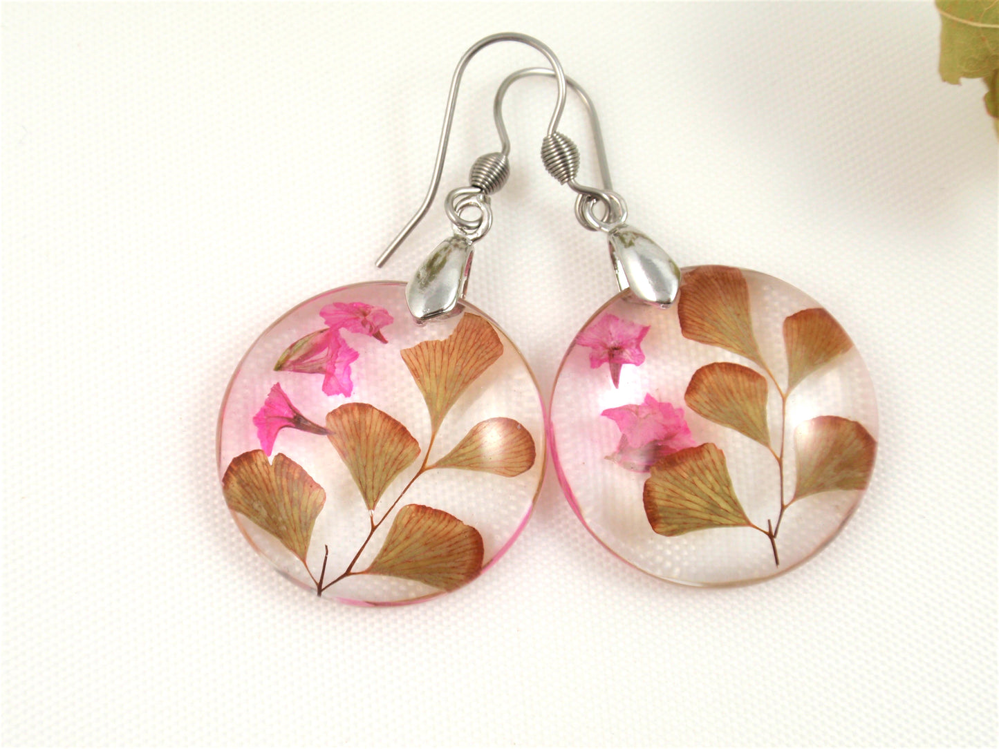 Customized earrings with your flowers, Custom Keepsakes