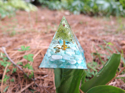 Peridot Tree of Life Pyramid, Postive Energy Chakra Reiki Meditaiton Crystal Orgone