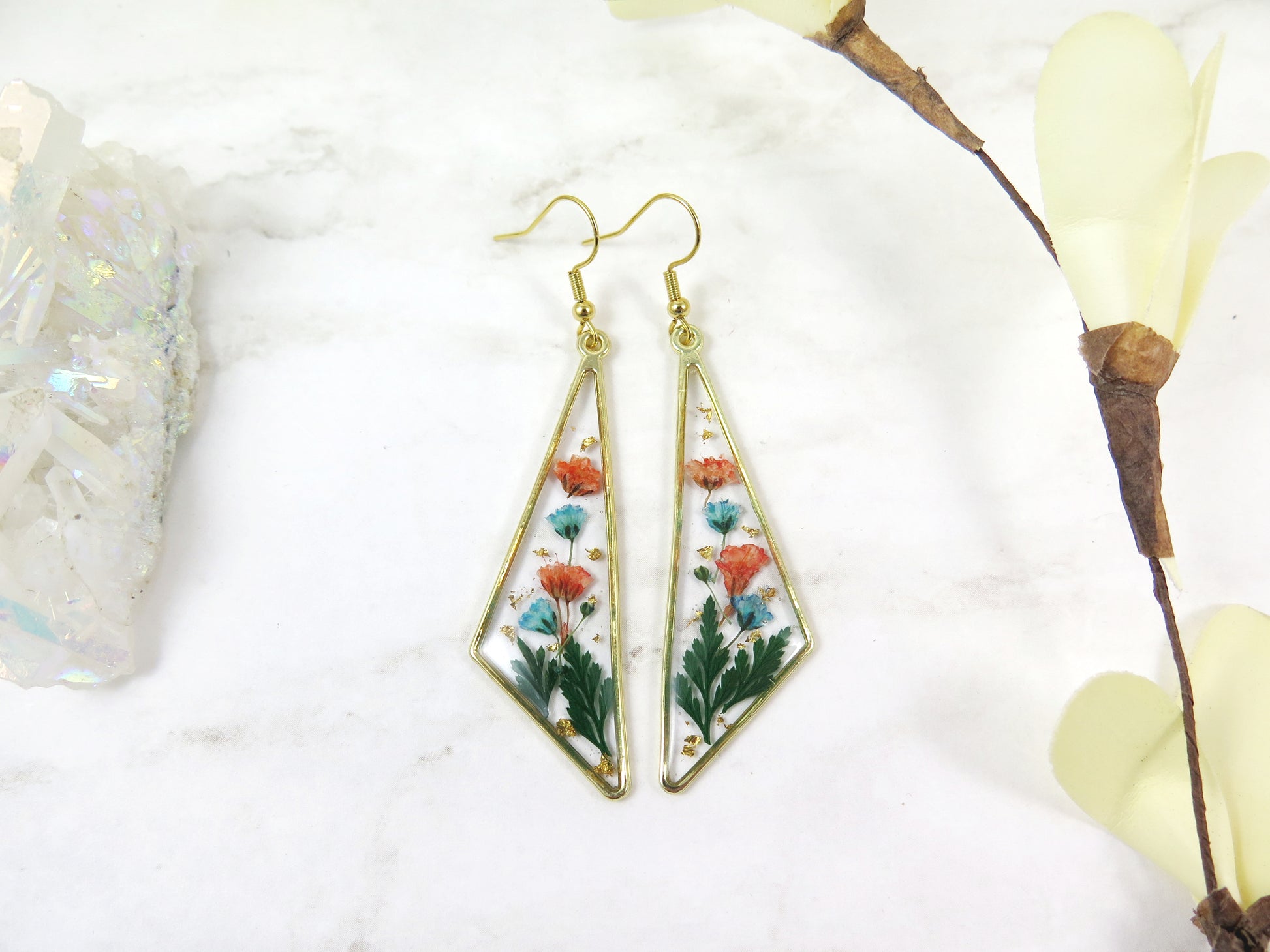 Dried flowers resin gold earrings – Smile with Flower