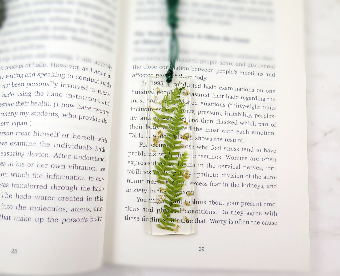 Handmade resin bookmark - Dried flowers resin bookmark with tassel