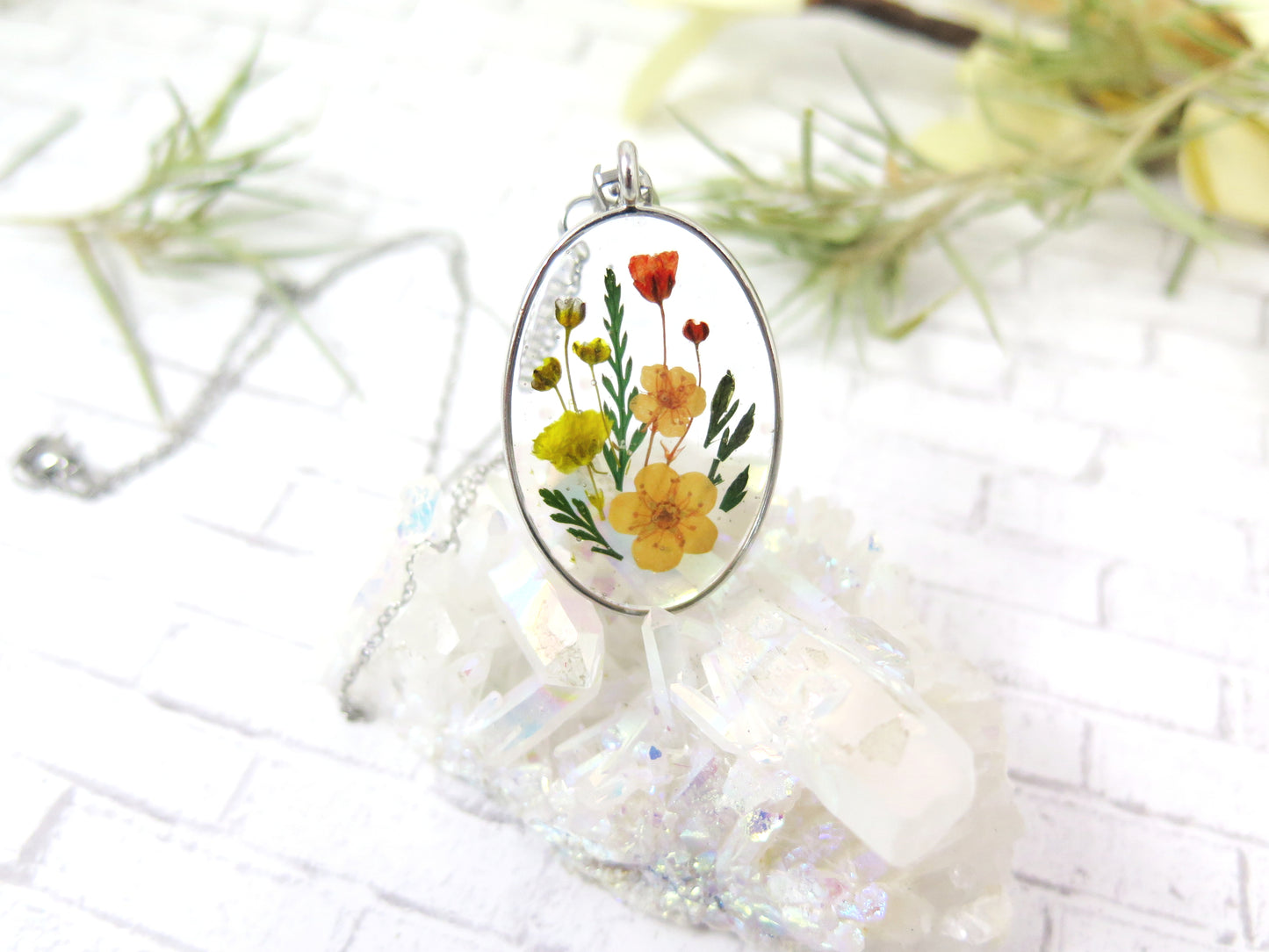 Summer flower oval necklace handmade jewelry