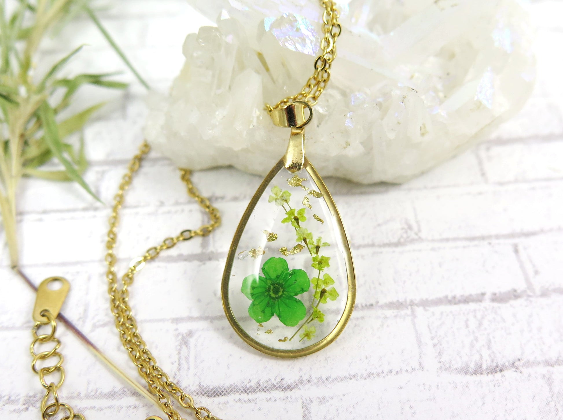 Pressed flower necklace Gold frame teardrop pendant – Smile with