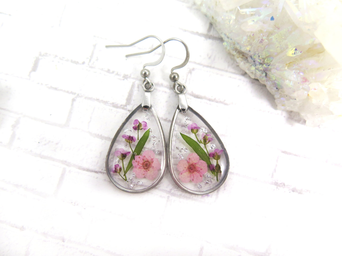 Pnk Flower resin earrings - teardrop dangle earrings