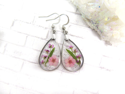 Pnk Flower resin earrings - teardrop dangle earrings