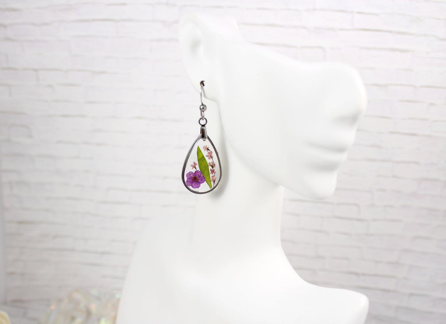 Pnk Flower resin earrings - teardrop dangle earrings