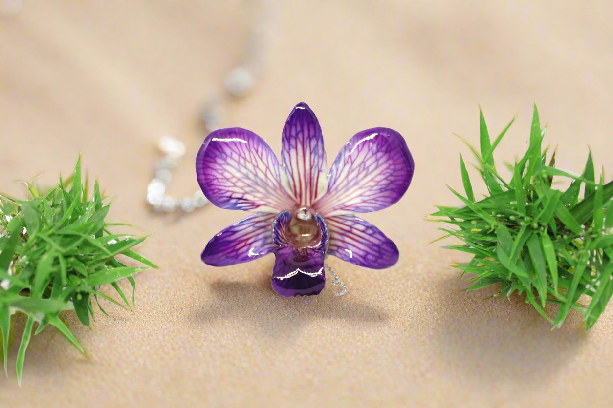 Dendrobium Orchid Botanical jewelry - Orchid Necklace