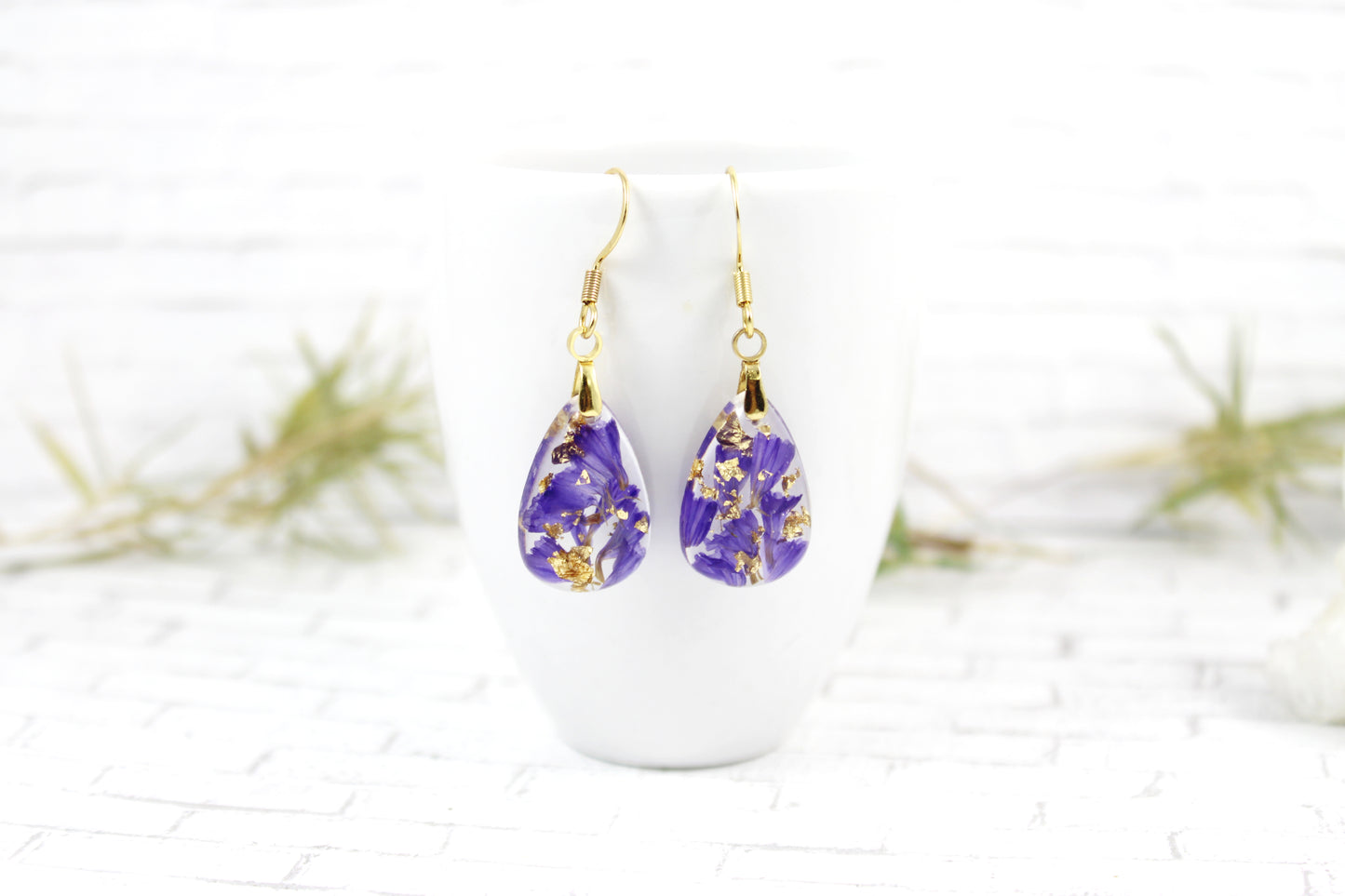 Purple flower dangle earrings | Handmade resin earrings