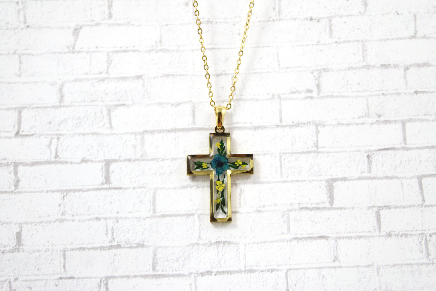Cross Necklace Pressed Flower Resin Necklace: Gold/Silver Frame