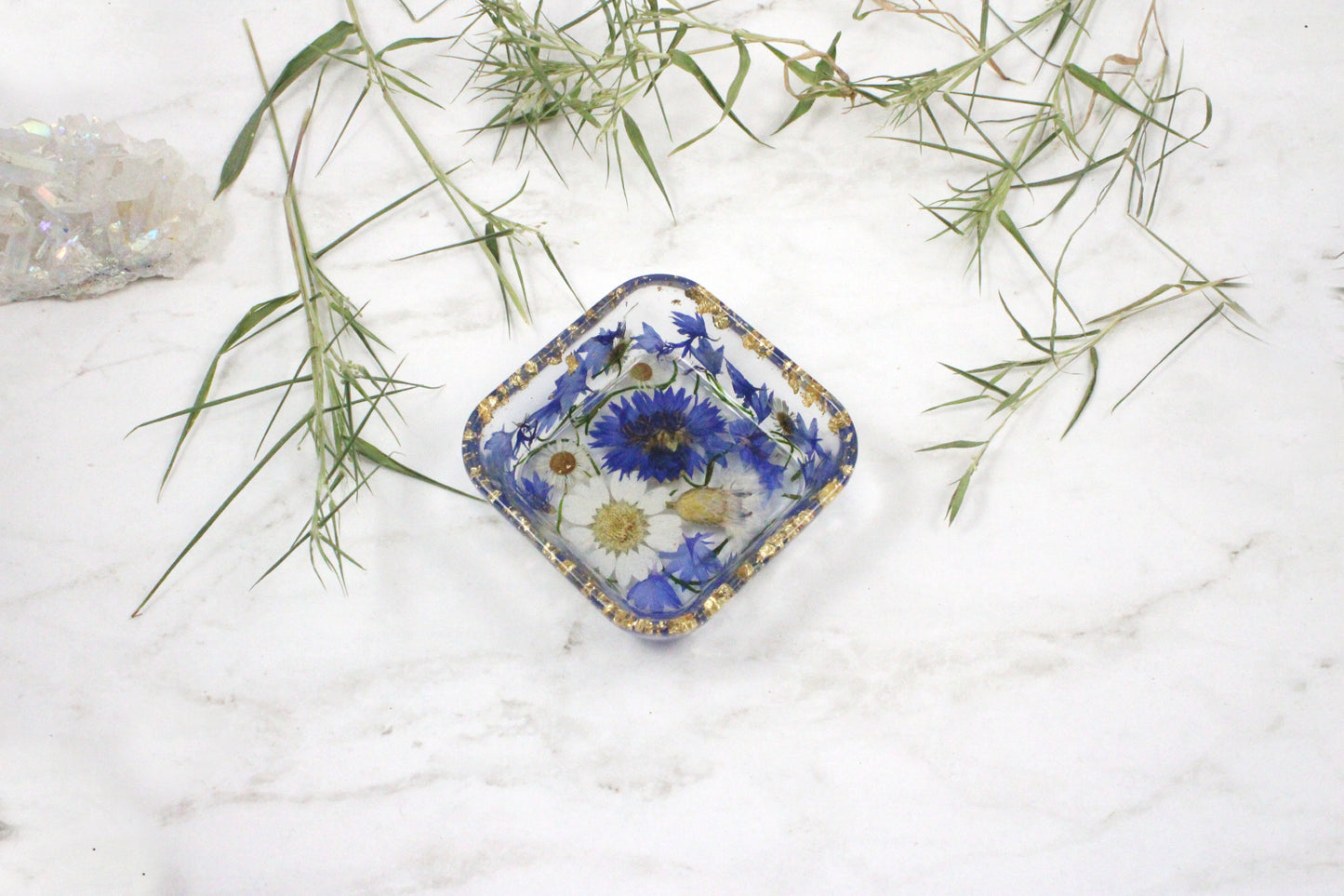 Real flowers decorative ring dish | Resin catchall dish | Aesthetic trinket dish