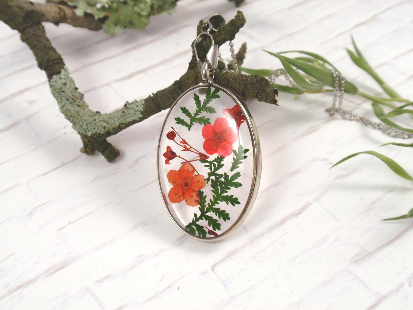 Red folwers oval necklace handmade jewelry