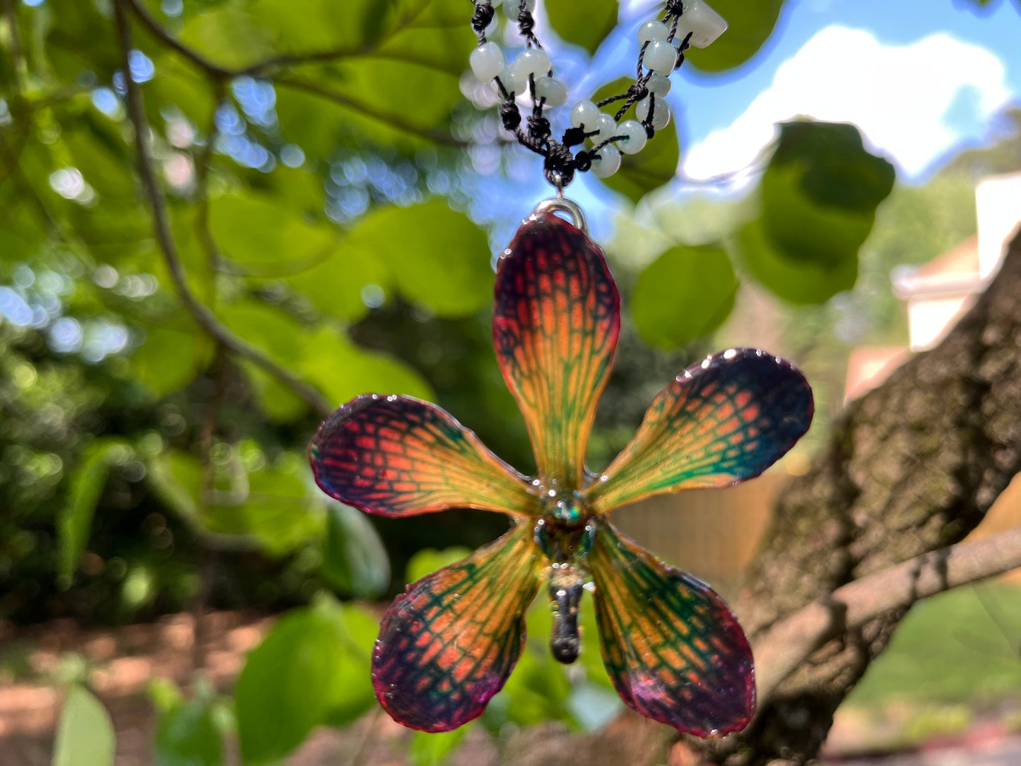 Mokara Orchid flower Pendant Nature stone Jade chip beaded Necklace