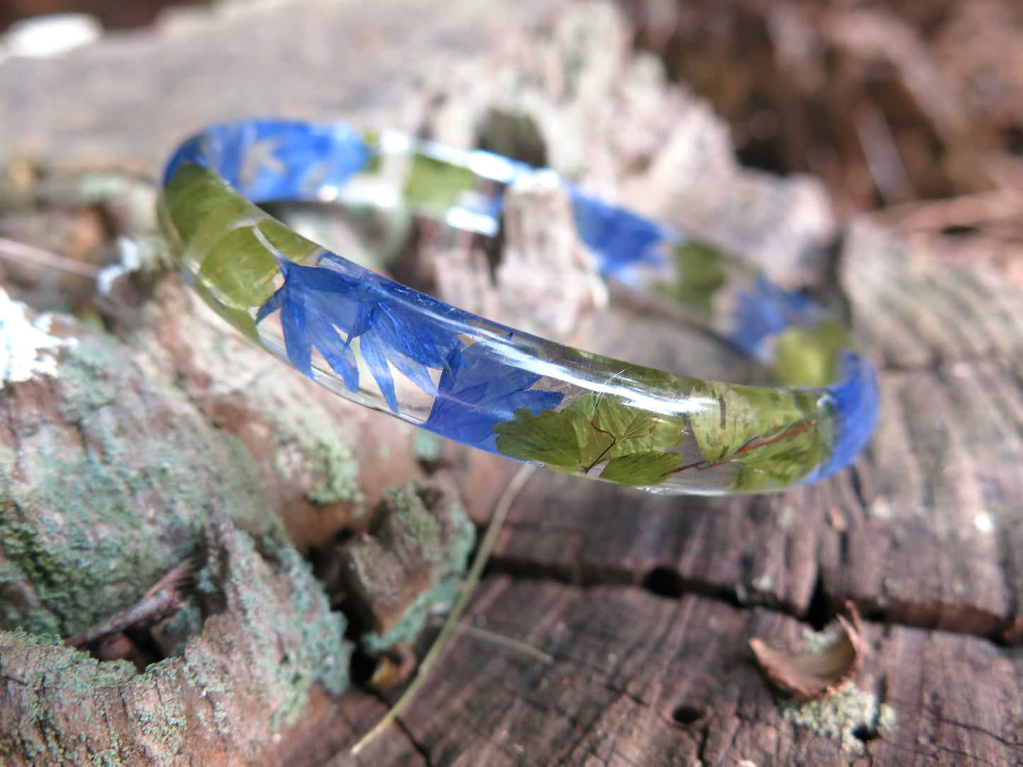 Handmade thin blue cornflower bracelet