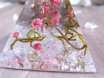 Real flowers arrangement house decor, Paperweight Resin pyramid