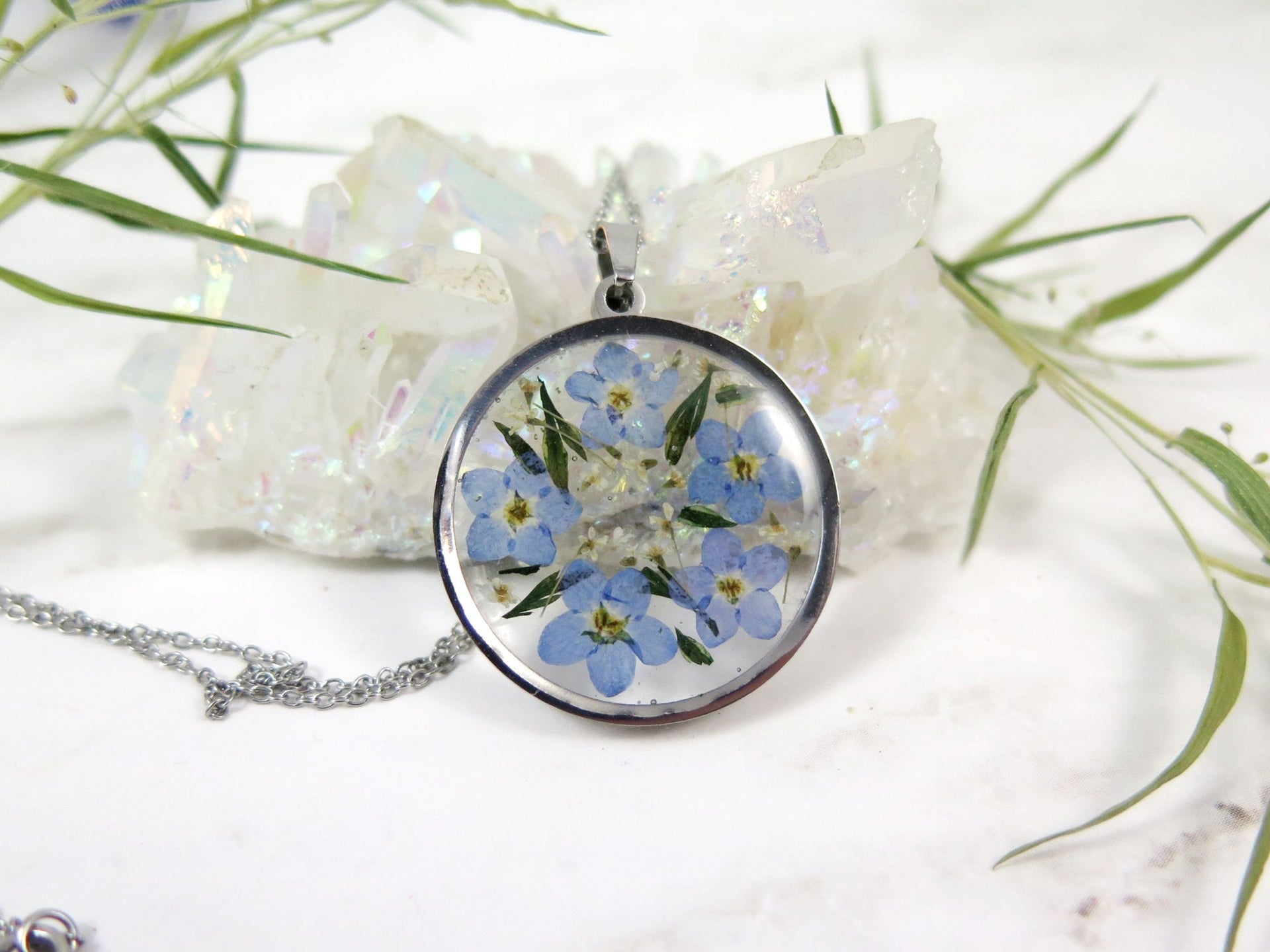 Forget me not flower necklace Handmade resin jewelry – Smile with