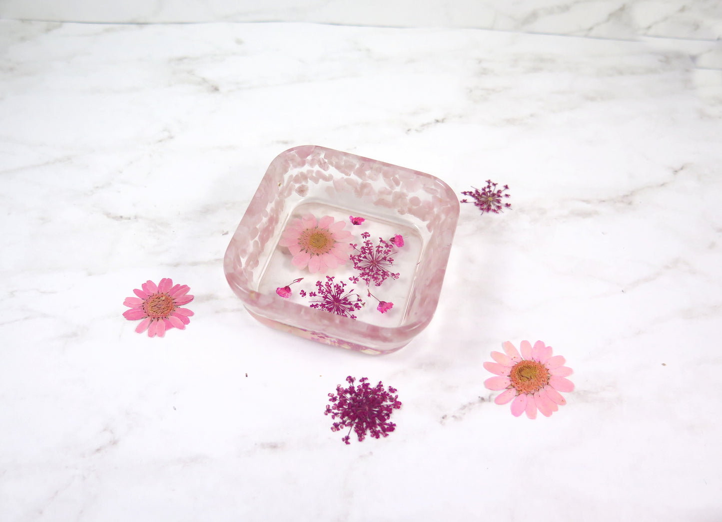 Real flower ring dish - decorative resin trinket dish