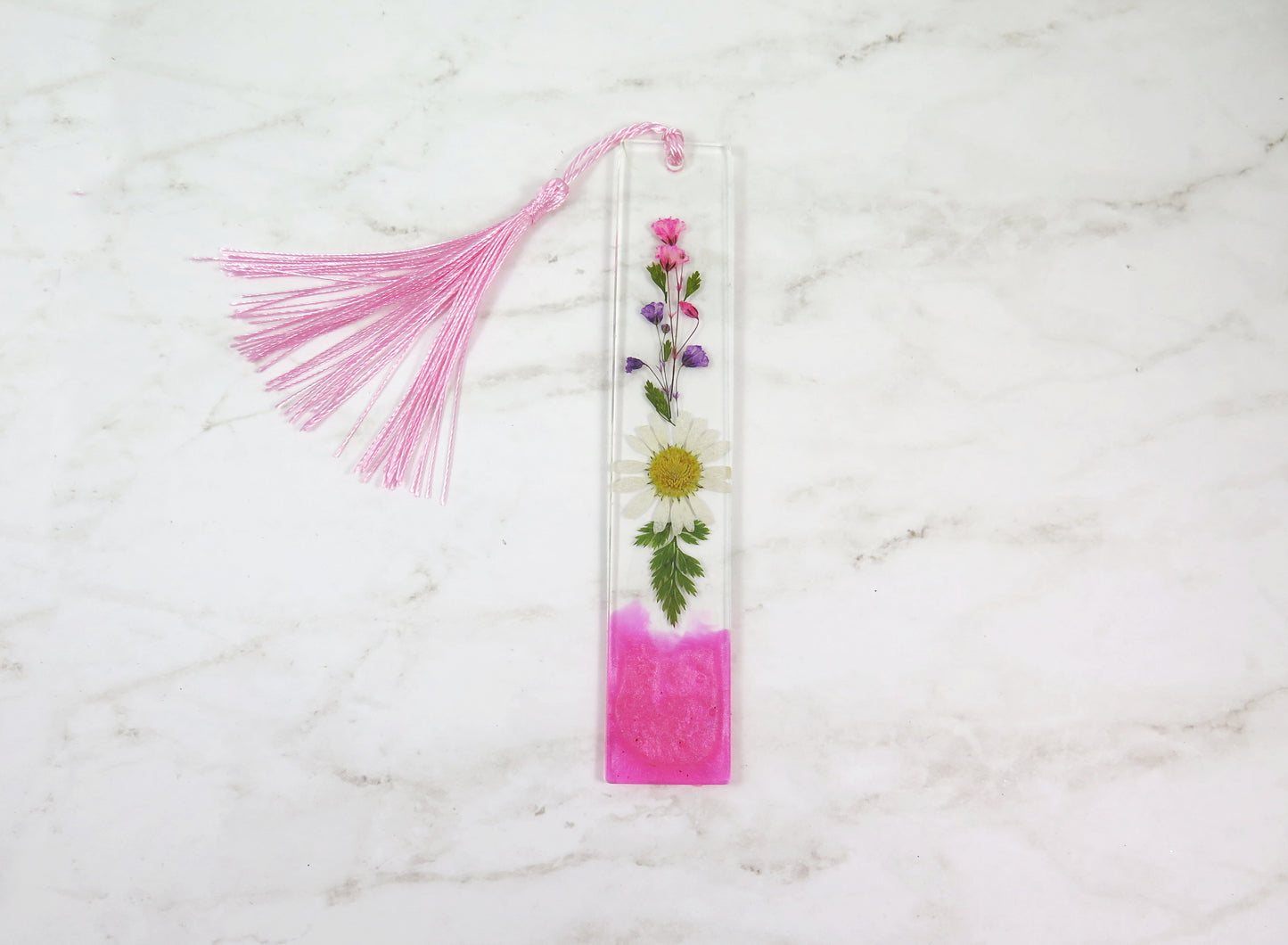 Handmade resin bookmark - Pressed flower bookmark with tassel