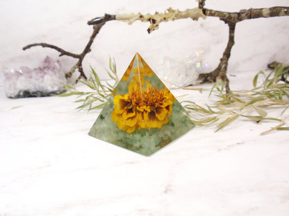 Resin pyramid real flowers Green aventurine house decor, spiritual gift, Paperweight