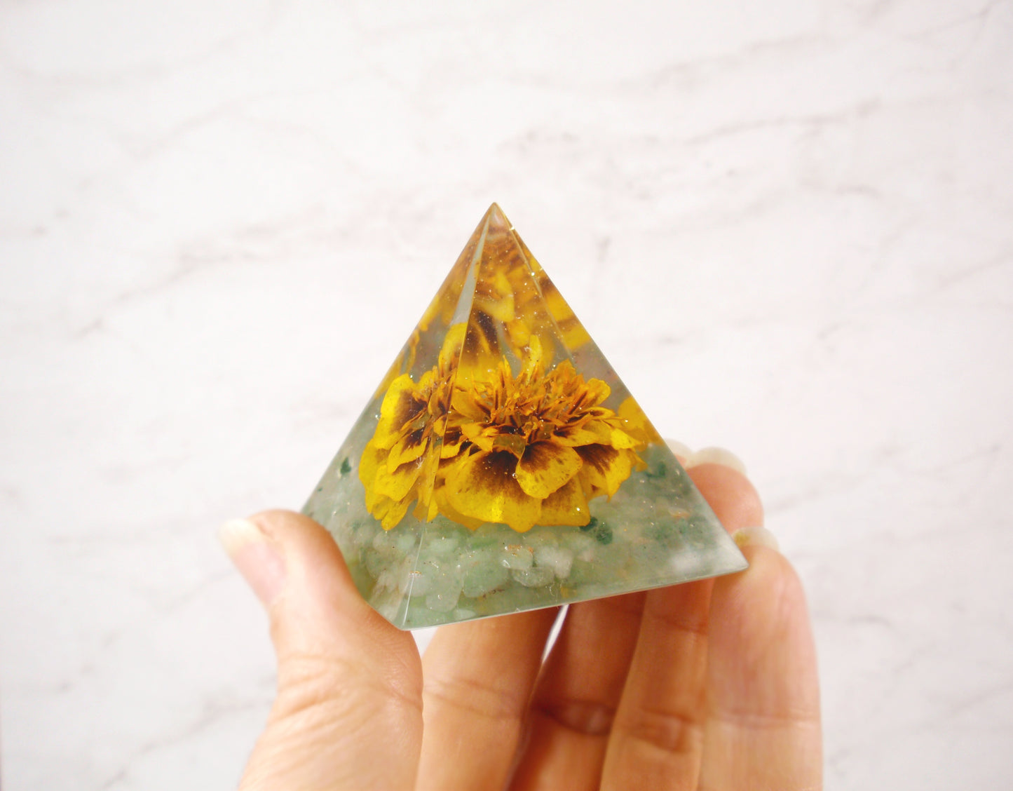 Resin pyramid real flowers Green aventurine house decor, spiritual gift, Paperweight