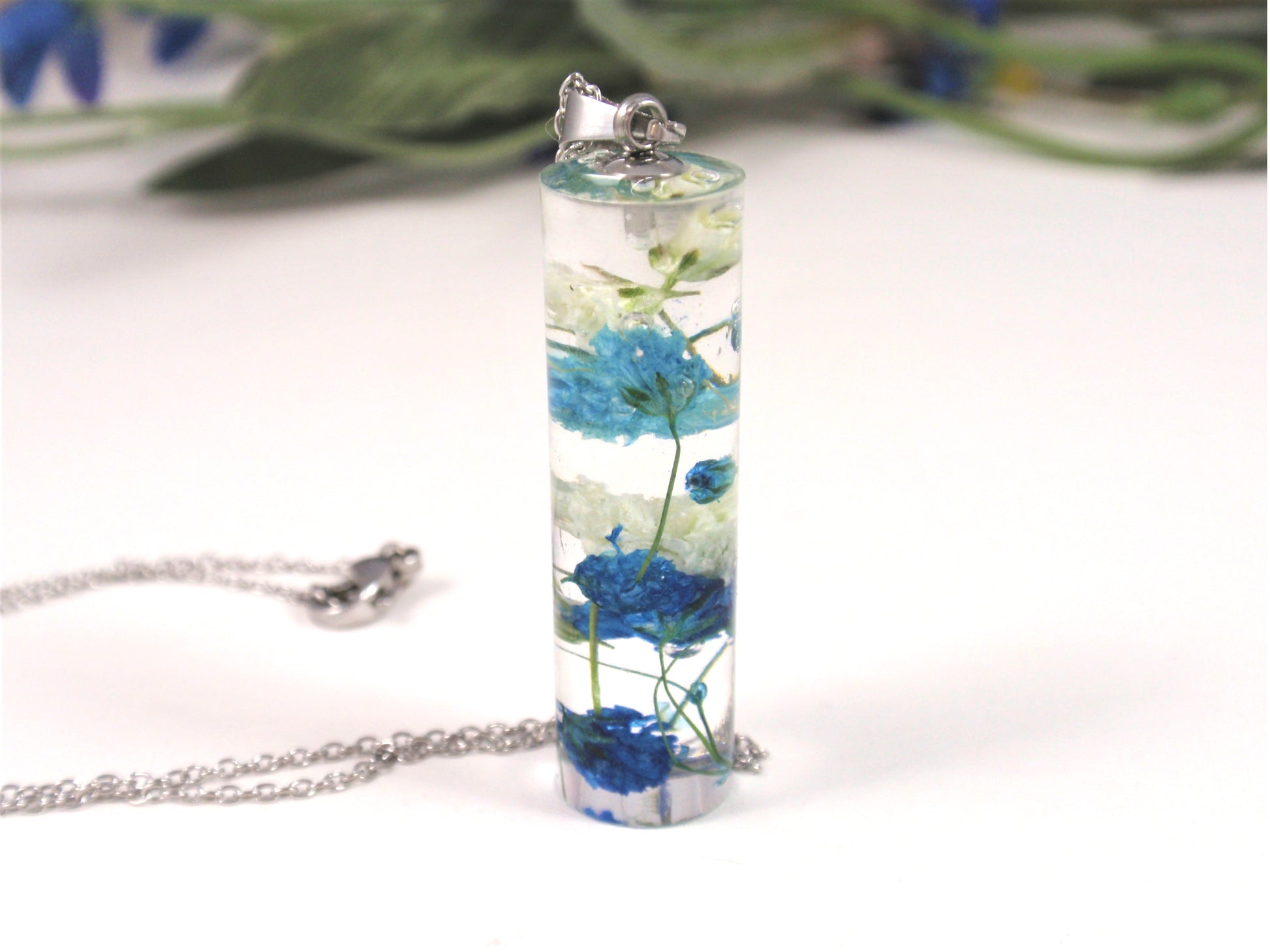 1410 Incredibly Delicate Petals In This Blue And Teal Resin Flower