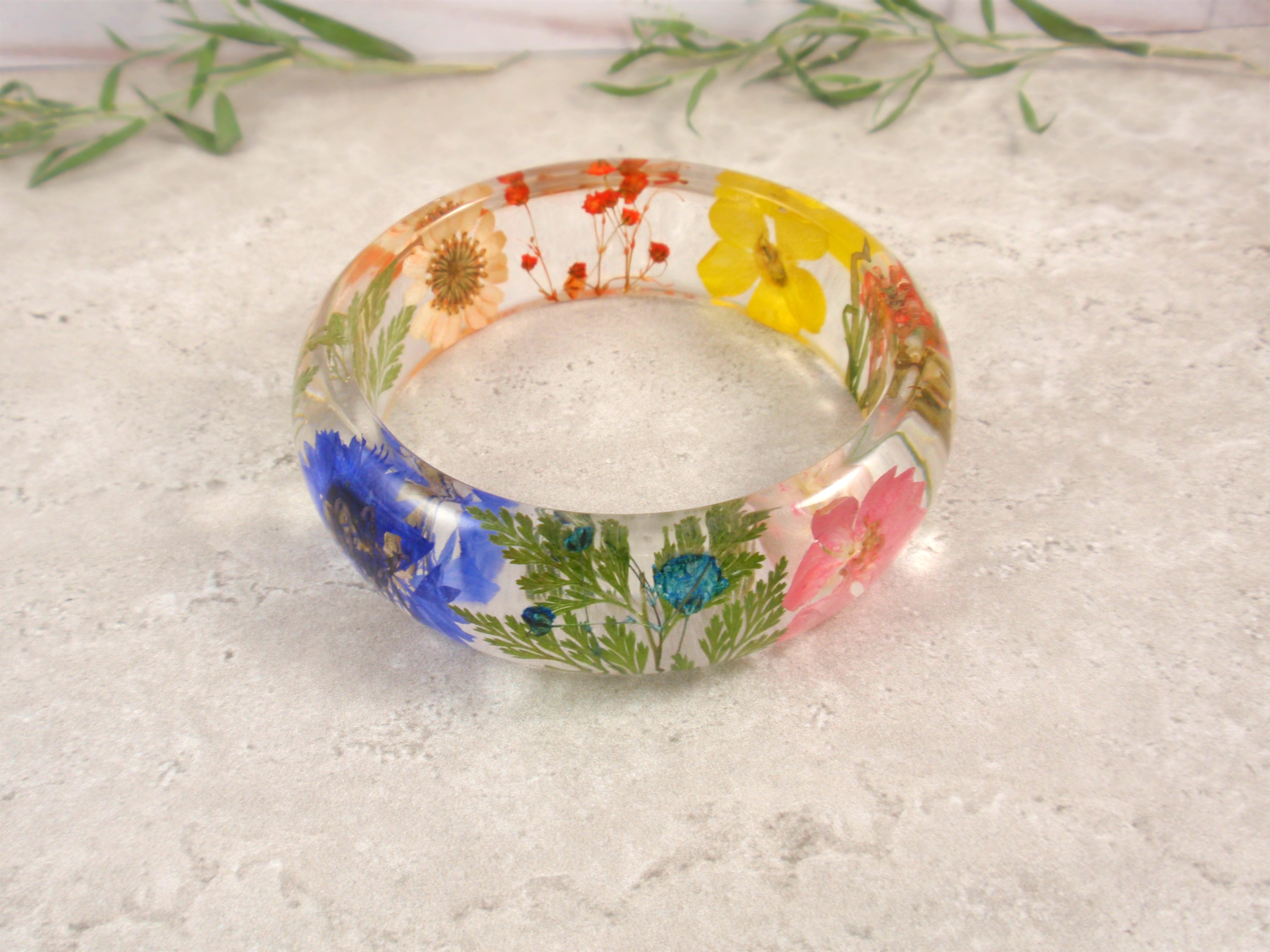 Resin Bangle Bracelets With Real Flowers – DYB | Do Your Best