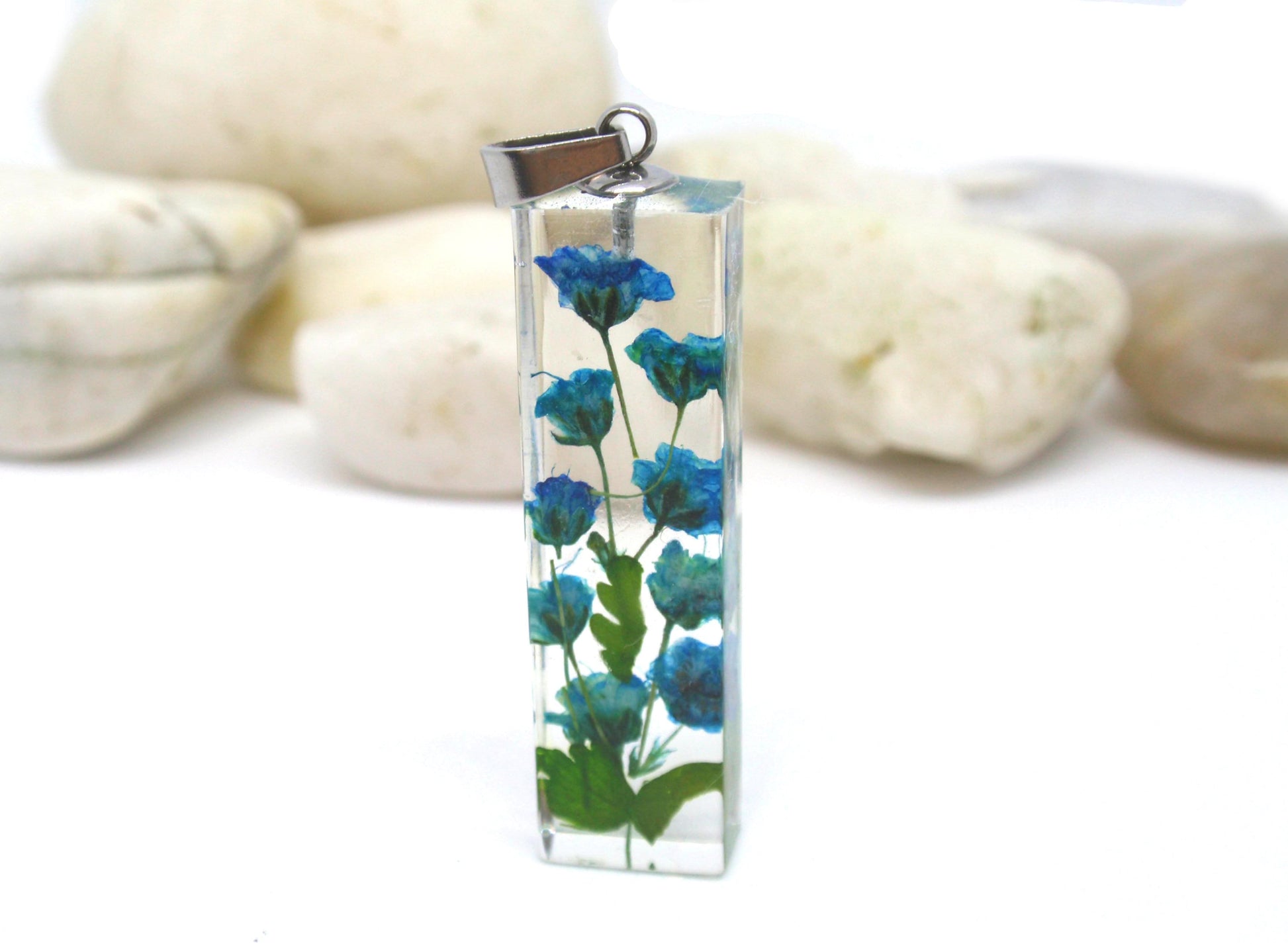 handmade pressed flowers terrarium necklace