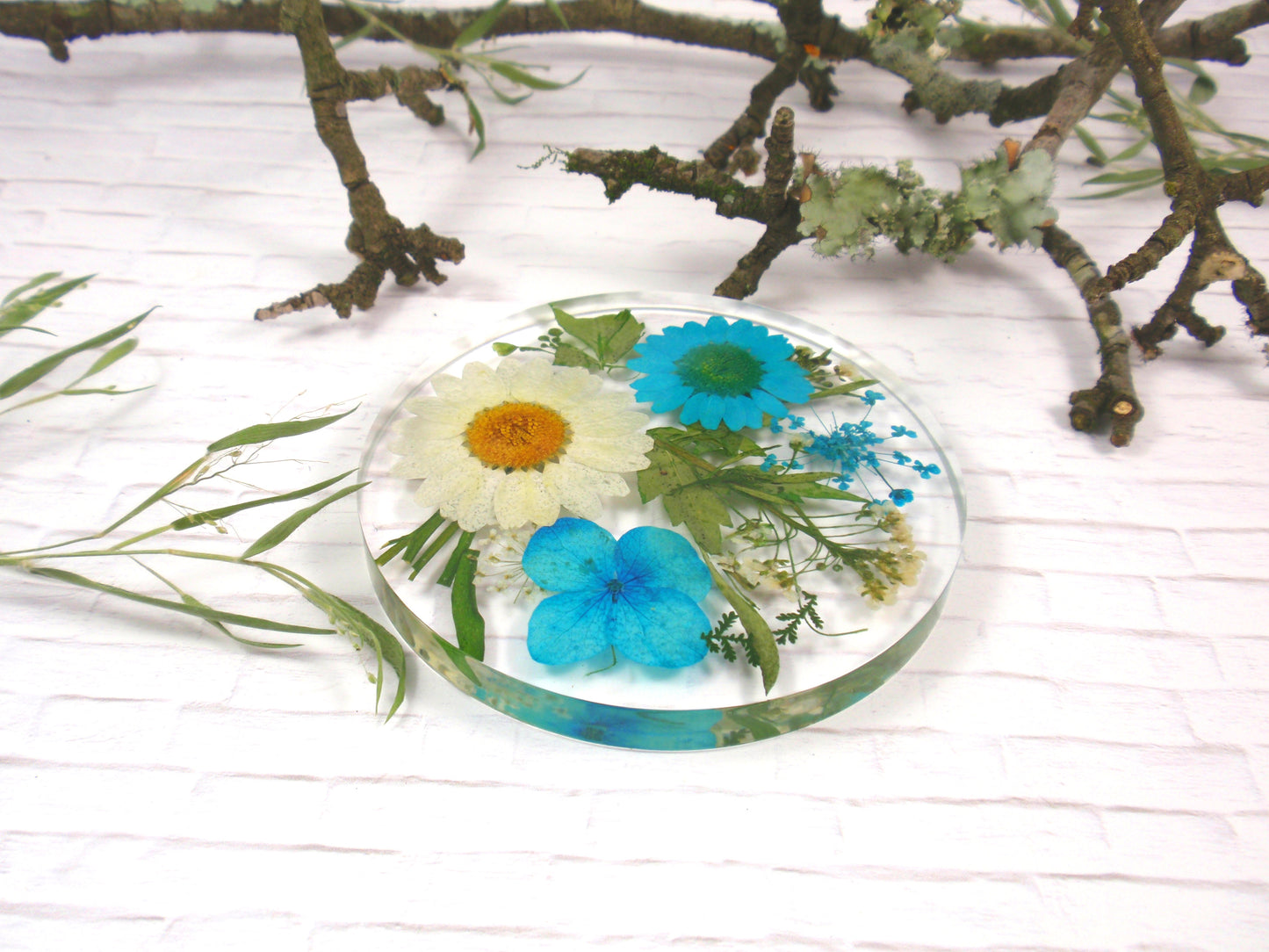 Real flower resin coaster drinkware housewarming gift