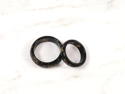 Black resin ring with gold flakes unisex band ring