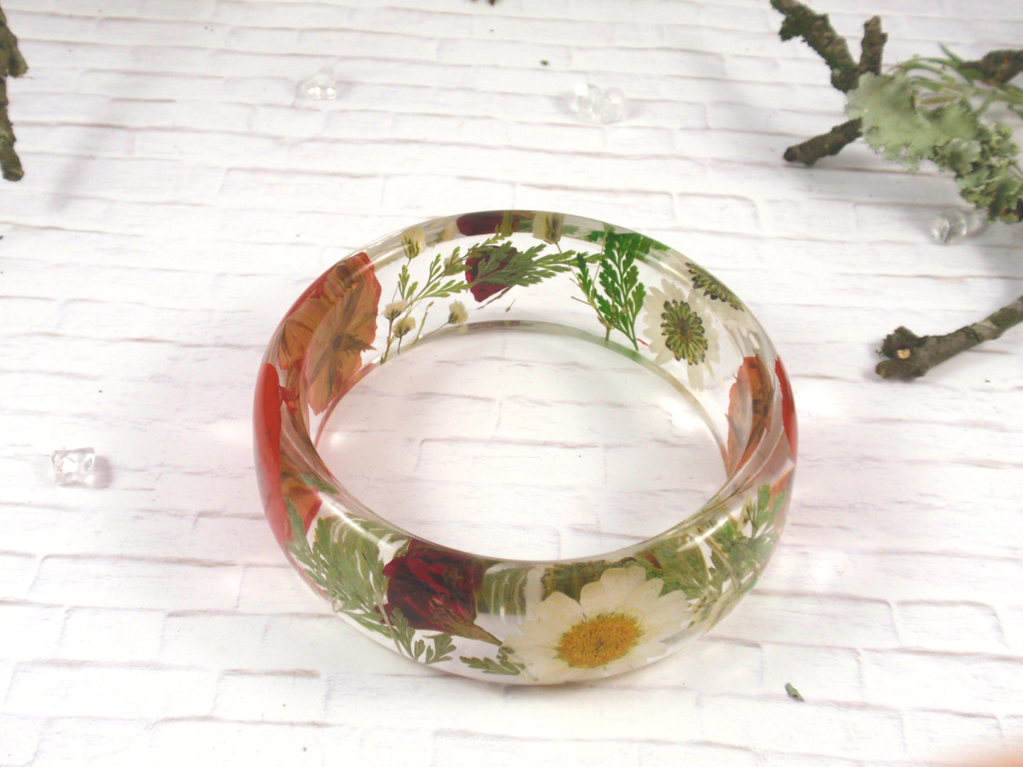 Red Rose and Daisy flowers bangle bracelet